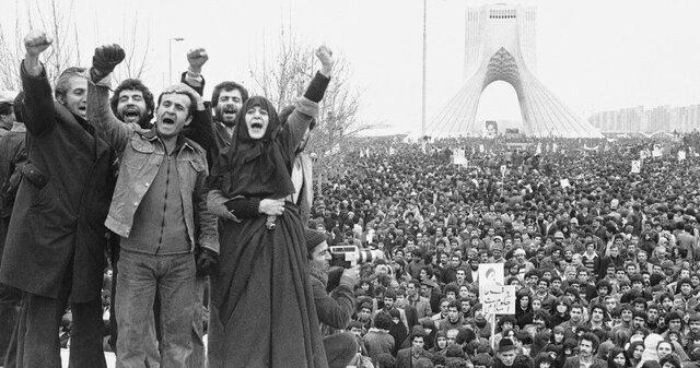 ببینید | سردار سلیمانی: مردم به دلیل برخورد رژیم شاه شب‌ها راهپیمایی می‌کردند