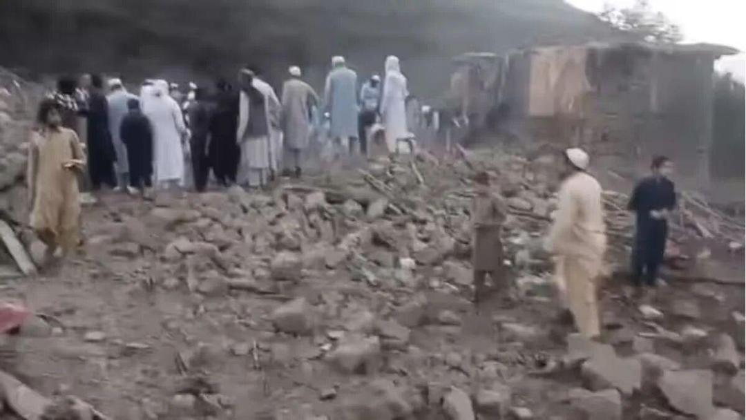 انفجار انبار بمب در پاکستان ۲۵ نفر را به کام مرگ فرستاد
