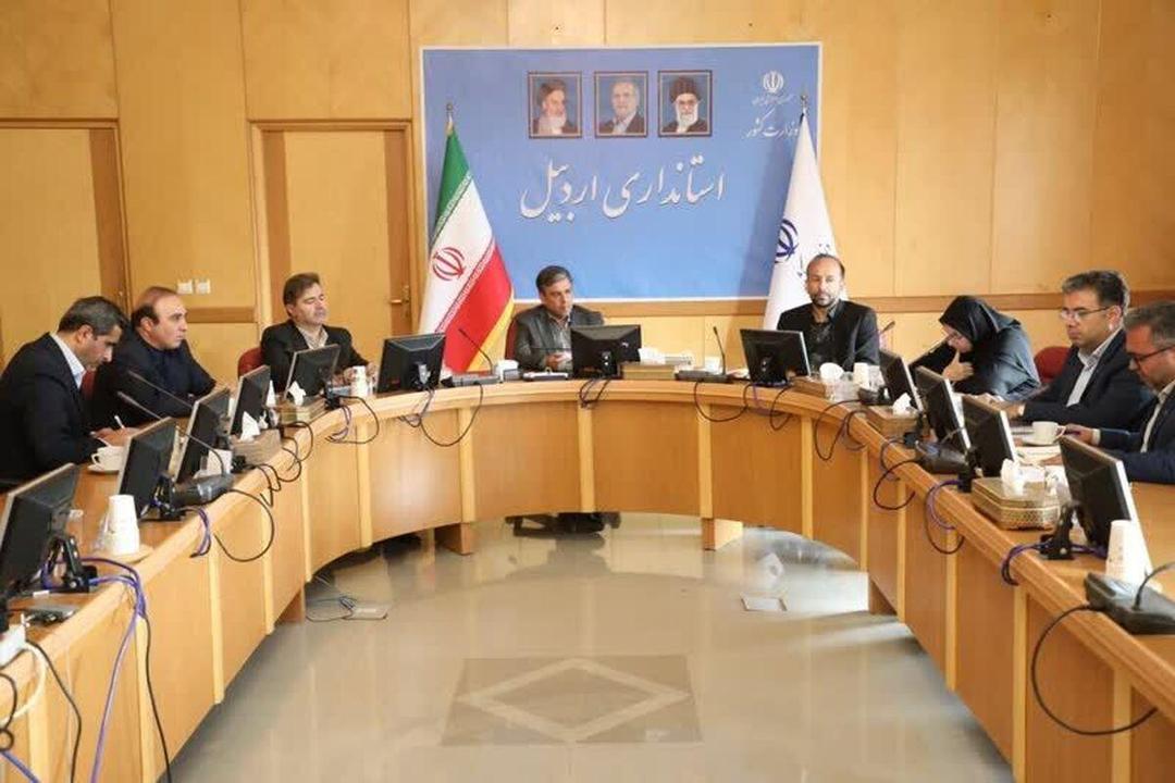 احداث نیروگاه خورشیدی ۱۲ مگاواتی و تکمیل پست‌های برق اردبیل تا پایان سال
