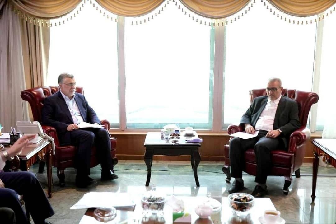 در دیدار با وزیر بهداشت و درمان؛پیگیری جدی مطالبات حوزه سلامت توسط استاندار