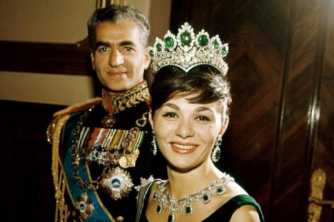 محمدرضا پهلوی و فرح در یک سیرک سال 41 (عکس)