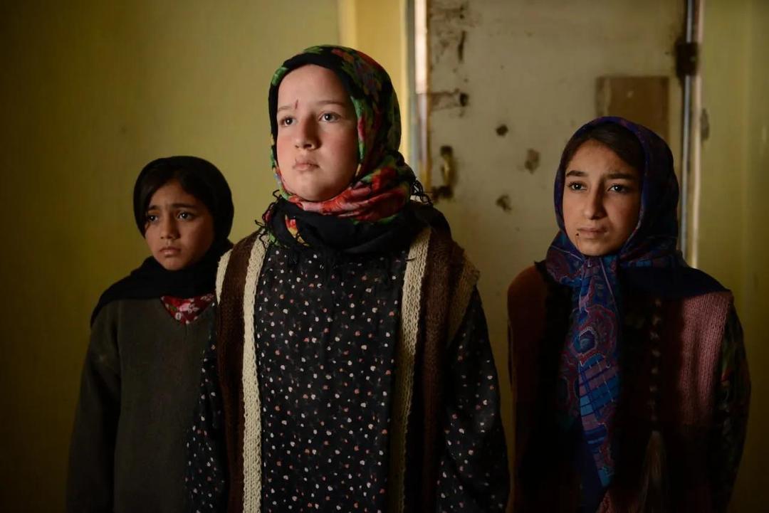 «شال سیاه» فیلم افتتاحیه جشنواره انگلیسی شد