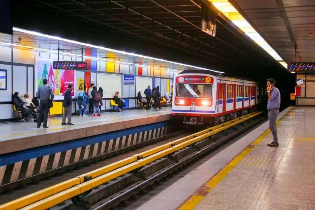 بهره برداری از ۳ ایستگاه مترو در پاییز
