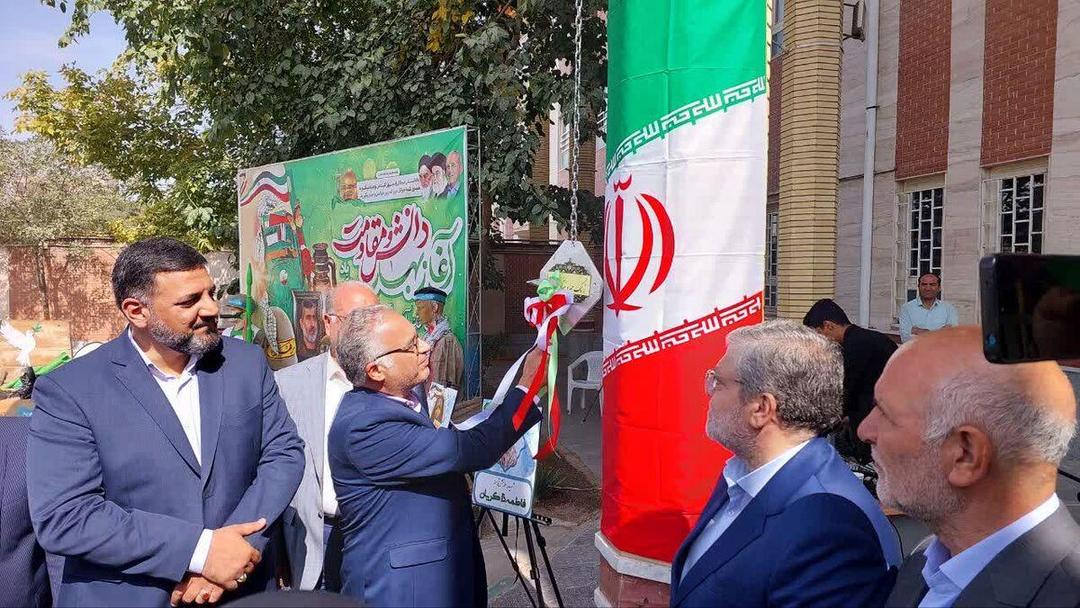 مدرسه، سنگر امروز برای مبارزه با جهل و تهاجم فرهنگی است