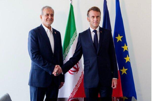 روایت «ماکرون» از دیدار با رئیس جمهور ایران