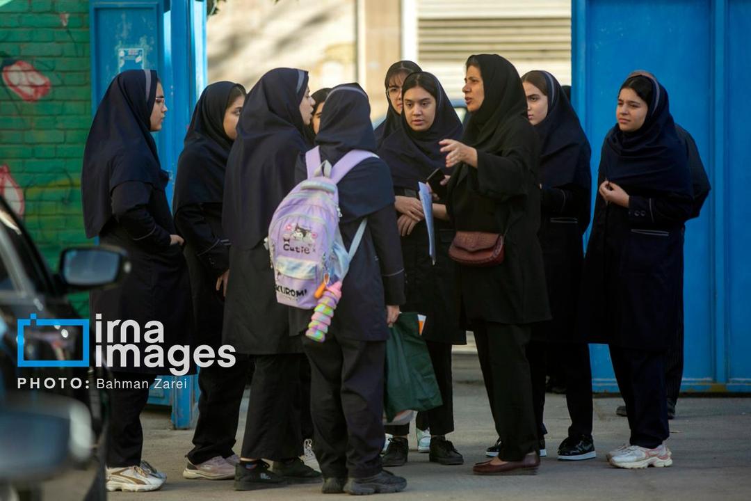 ساعات کاری یکی از والدین شاغل دانش‌آموز در کرمانشاه شناور شد