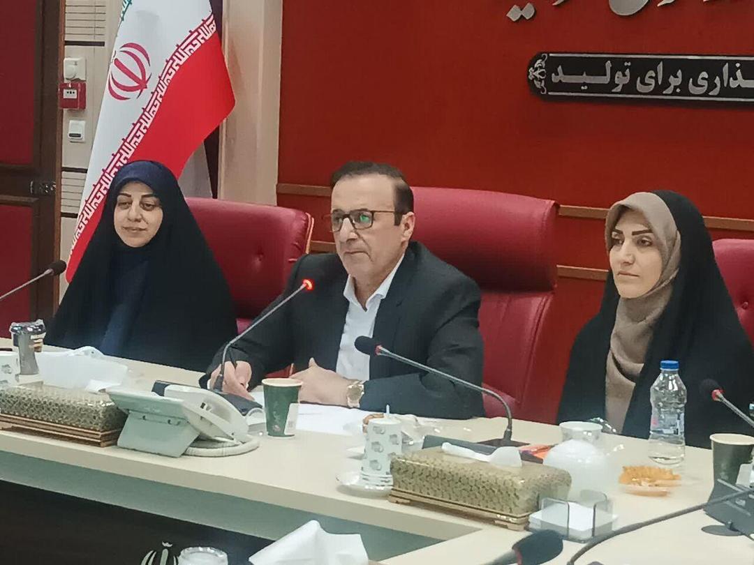 استاندار قزوین: بانوان هم‌پای مردان در توسعه و پیشرفت مشارکت کنند