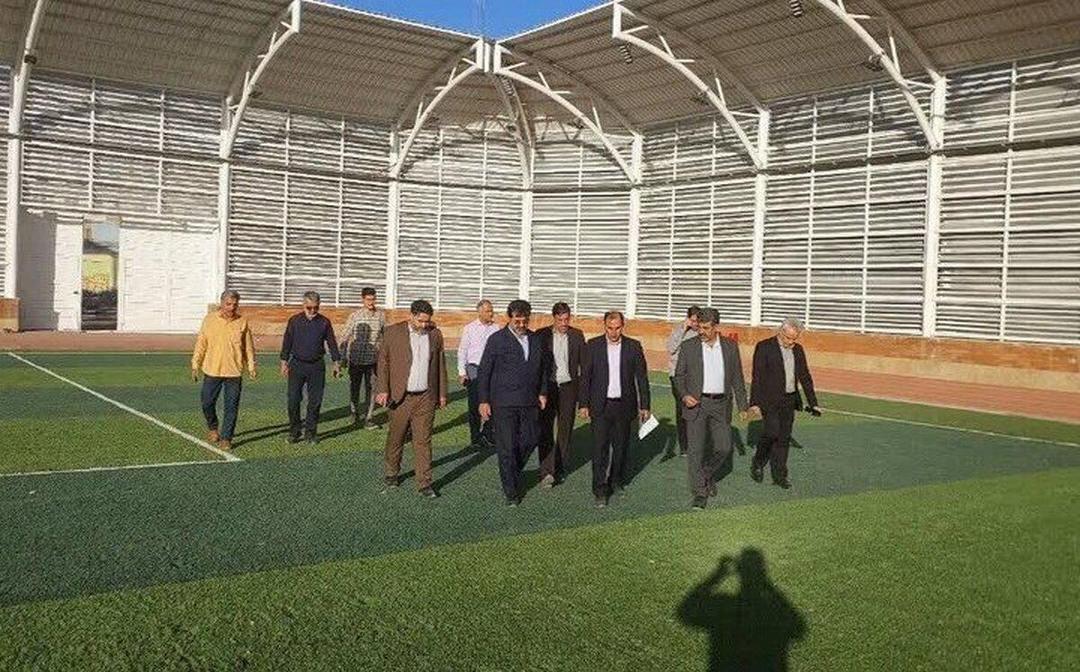 تسریع در روند نوسازی و تجهیز ورزشگاه تختی قم ضروری است