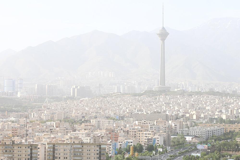وزش باد شدید و گرد و خاک در تهران