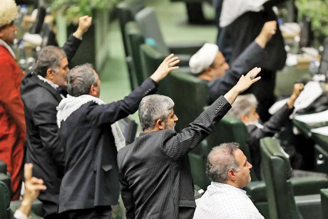 ارزیابی فعالان سیاسی از مواضع طیف رادیکال اصولگرایان پس از طرح اسنپ‌بک