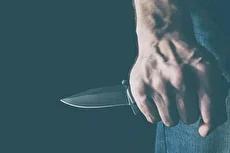 اگر چاقو خوردیم چه کنیم؟ این چند ثانیه را نگاه کنید (فیلم)