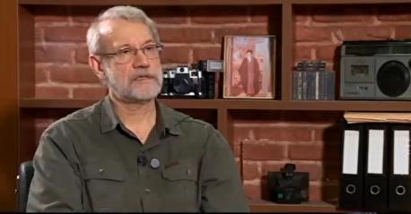 لاریجانی: مردم نگران نباشند، تحریم‌ها بیشتر بار روانی دارد/ تمهیدات لازم برای کم‌اثر و بی‌اثر کردن اسنپ‌بک اندیشیده شده/ آمریکایی‌ها اصرار دارند درباره صنعت موشکی هم مذاکره کنیم