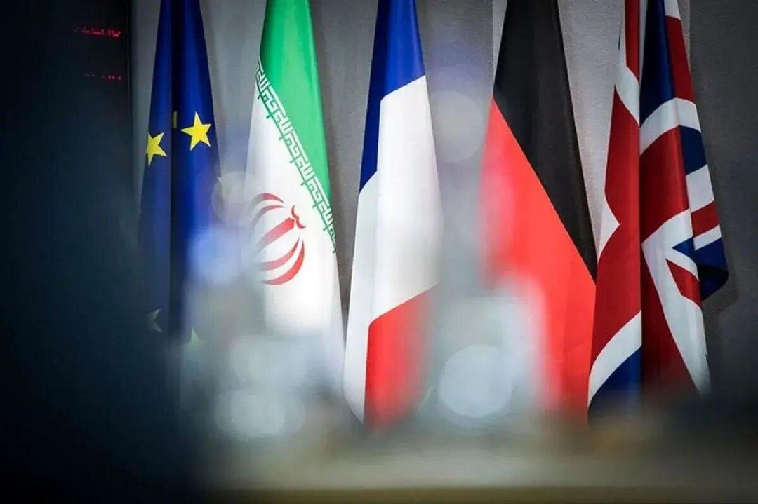 مقام آمریکایی: با وجود تحریم‌های تروئیکا علیه ایران، آماده مذاکره هستیم