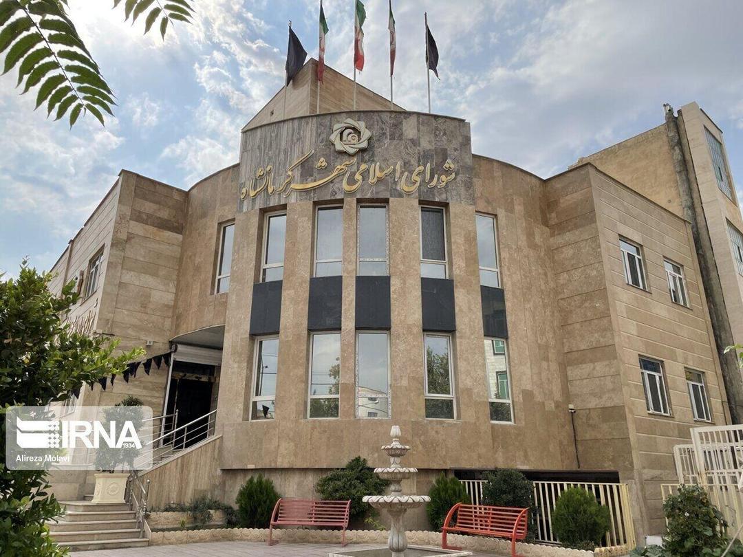 شورای شهر این مرکز استان منحل شد