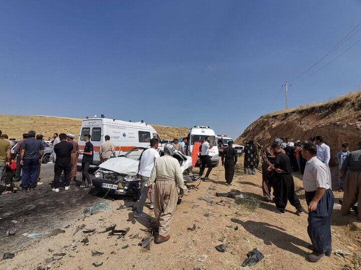 مصدومیت ۱۷ نفر بر اثر ۲ حادثه رانندگی در کردستان 