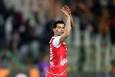 ببینید/ درگیری لفظی هواداران پرسپولیس و ملوان