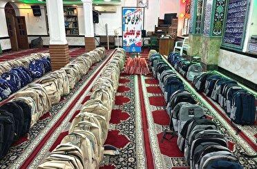 توزیع بسته‌های «مهر تحصیلی» در لاهیجان و سیاهکل