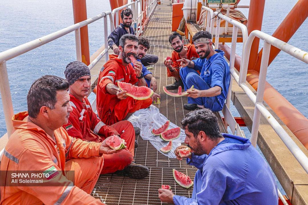 تعمیرات اساسی سکوی SPD13B پارس جنوبی