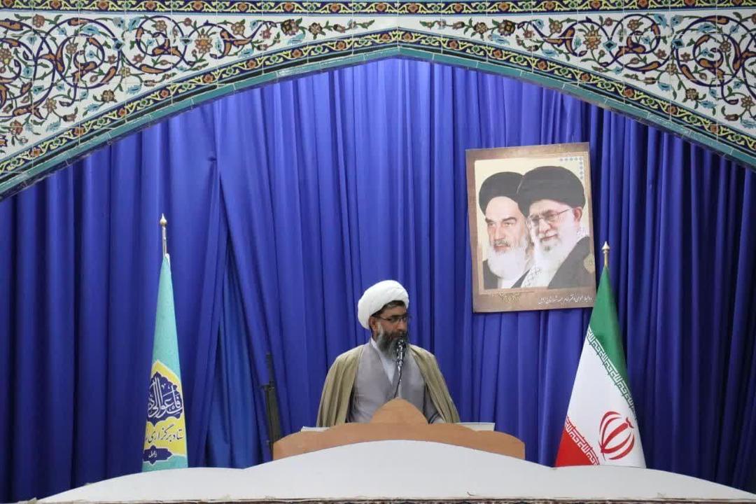 رمز پیروزی ملت ایران در دفاع مقدس تبعیت از ولایت فقیه بود