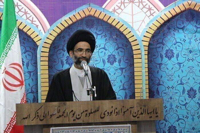 امام جمعه کاشان: ایران شرایط تحمیلی آمریکا را نمی‌پذیرد