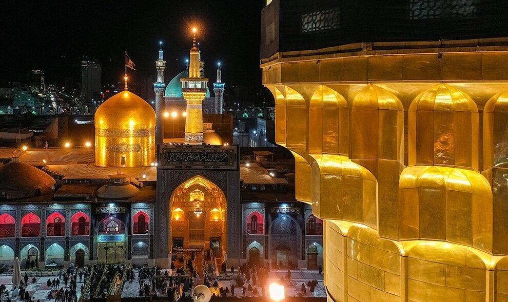 نمای زیبا از حرم امام‌رضا(ع) و شهر مشهد از کابین خلبان + تصاویر