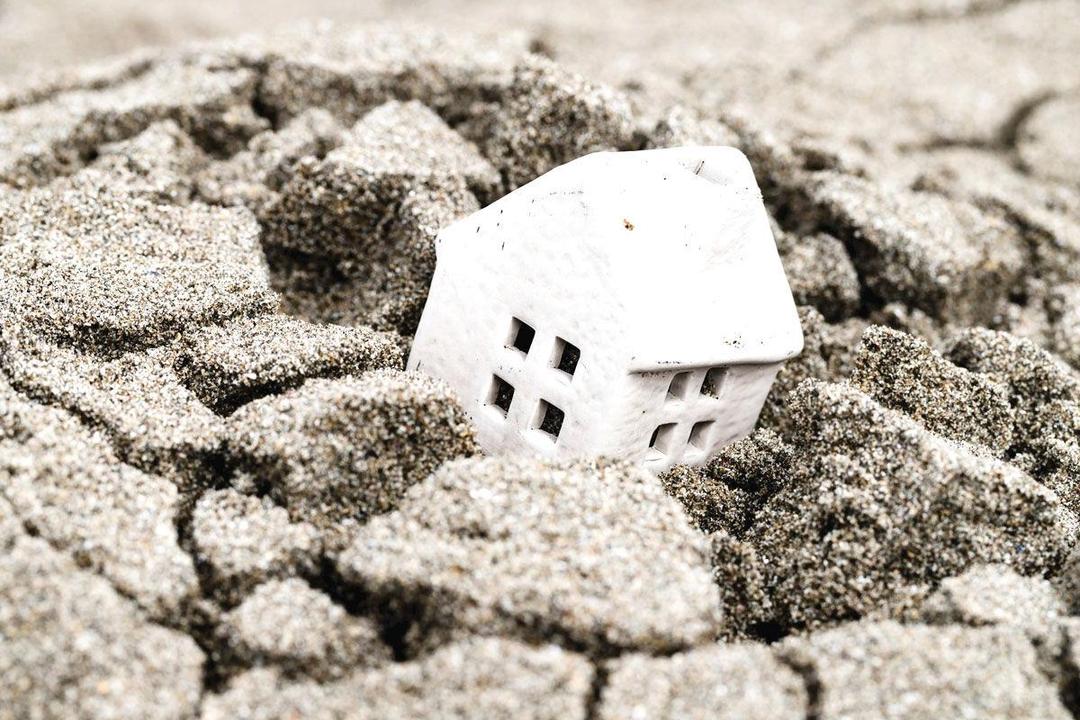 ابتلای دشت‌های ایران به پدیده «جذام زمین»