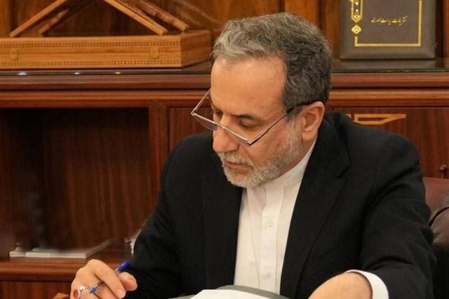نامه عراقچی به همتایان سایر کشورها در رد اقدام آمریکا و اروپا