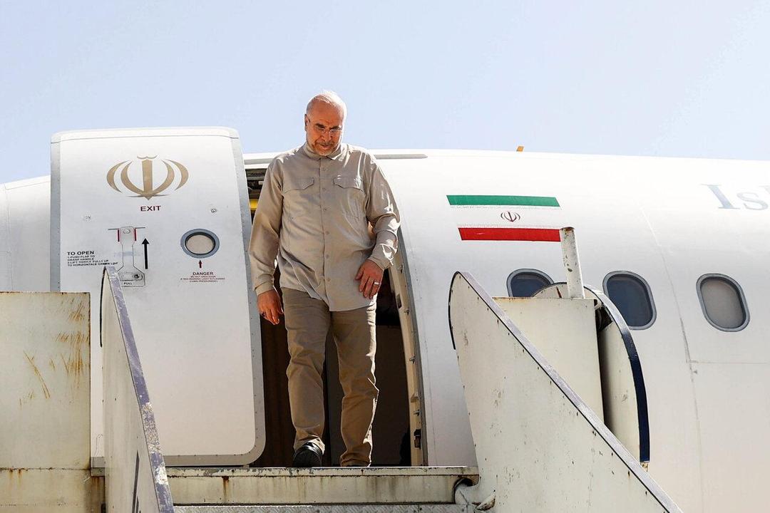 استقبال از دکتر قالیباف در بدو ورود به استان سمنان