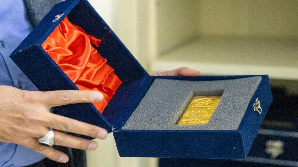 متقاضیان خرید شمش طلا از مرکز مبادله بخوانند؛ زمان برگزاری و نحوه انجام معاملات