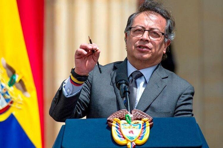 رئیس جمهور کلمبیا آمریکا را به نقض قوانین بین المللی متهم کرد