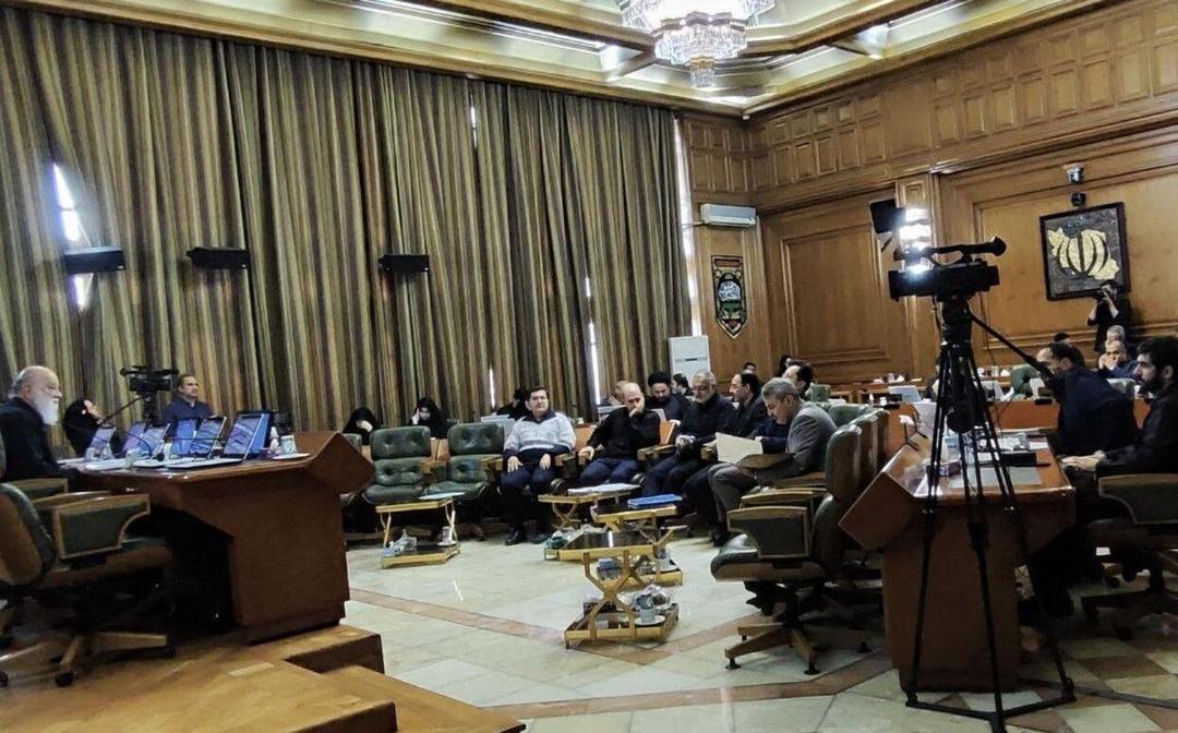 انتقاد عضو شورای شهر تهران از شهرداران برای واگذاری سرای محلات