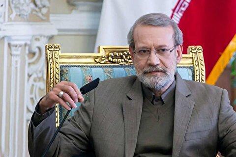 علی لاریجانی: آمریکایی‌ها هر وقت از جنگ خسته شدند، بیایند و مذاکره کنند/ مذاکره‌ای که نتیجه آن از قبل مشخص باشد، مسخره‌بازی است/ درباره سخنان «ترامپ» پیرامون از بین رفتن مراکز غنی‌سازی ایران، از خود او بپرسید، حرف وی را نادیده نگیرید!/ پیامی به دولت آمریکا نداریم، فقط می‌گوییم مراقب حرف زدن خود نسبت به ملت ایران باشید