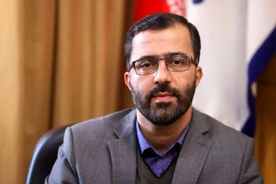 گودرزی، سخنگوی هیئت رئیسه مجلس: آثار روانی اسنپ‌بک خیلی بیشتر از تاثیرگذاری آن در حوزه اقتصاد است؛ مگر چه اتفاقی افتاده؟ آیا ظرف دیروز تا امروز تحریمی اجرا شده؟ ارز اختصاص یافته به کالاهای اساسی تغییر کرده؟/ امروز در دنبال کردن برخی مسائل، با دولت به فهم مشترک رسیدیم