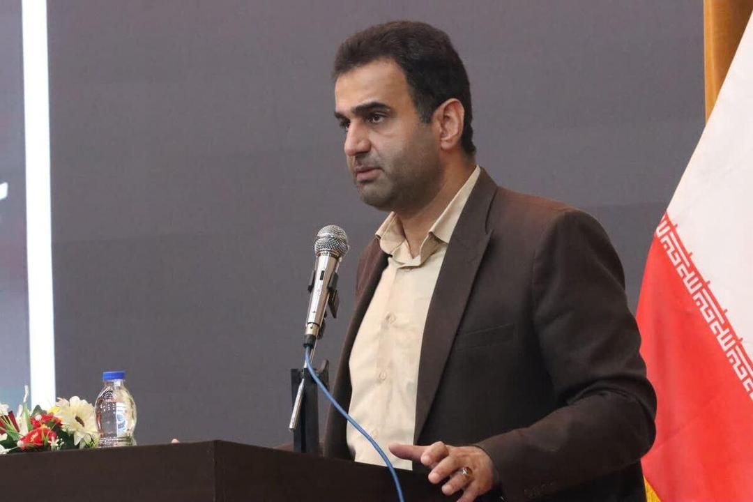 رئیس دانشگاه آزاد اسلامی گیلان: بهره‌گیری صحیح از ظرفیت‌های جوانان و دانش‌آموختگان در آموزش و پژوهش ضروری است