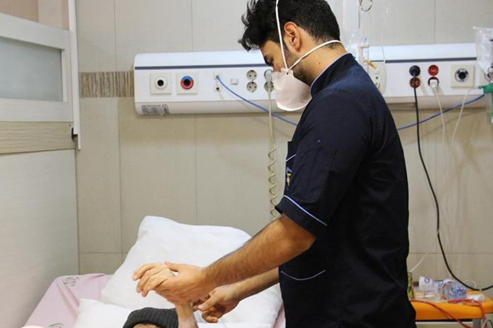 چرا فارغ‌التحصیلان پرستاری وارد بازار کار نمی‌شوند؟