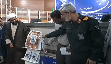 قدردانی از خانواده شهدا و ایثارگر در رودان