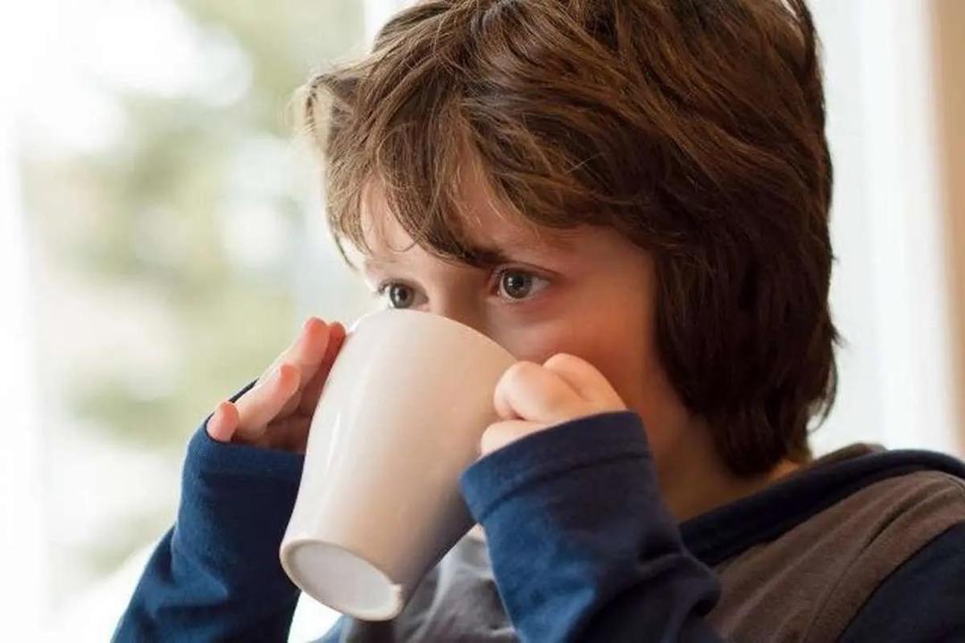 هشدار: دانش آموزان در مصرف این نوشیدنی احتیاط کنند