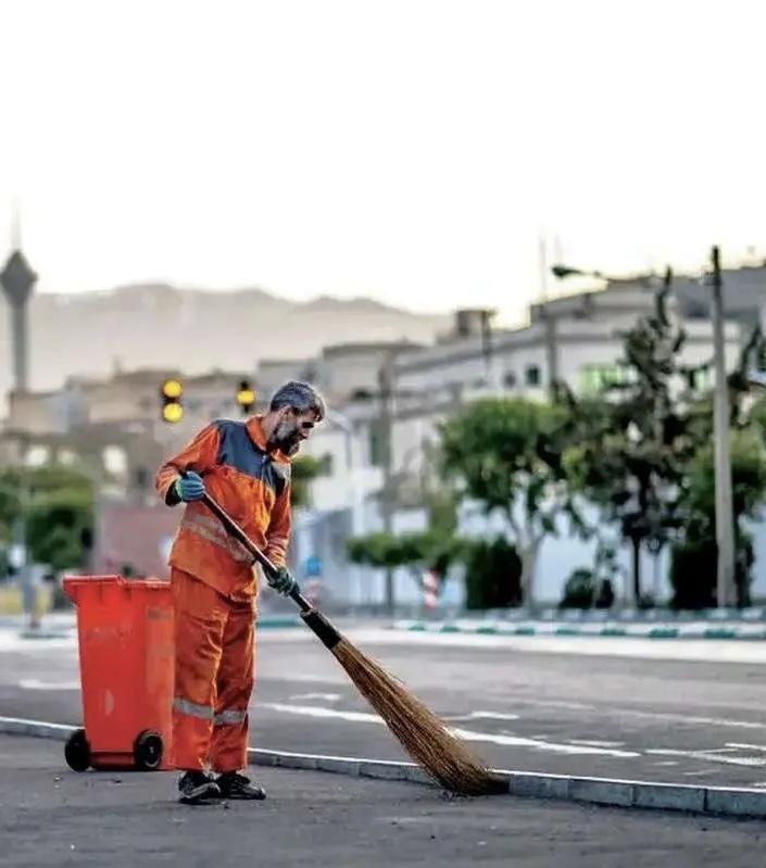 حقوق ۲۵ میلیونی برای پاکبان‌های ایرانی