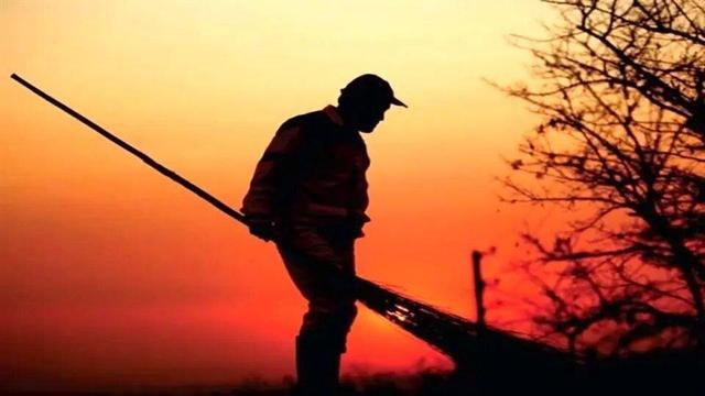 استخدام پاکبان ایرانی با حقوق ماهانه 25میلیون تومان بجای پاکبانهای افغانی