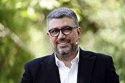 دکتر پزشکیان هم که باشی رو مبلی رو بر نمیداری!