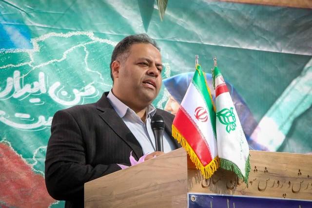 طنین زنگ مهربانی در مدارس استان سمنان؛ ۸۵۰۰ کودک محروم از پدر