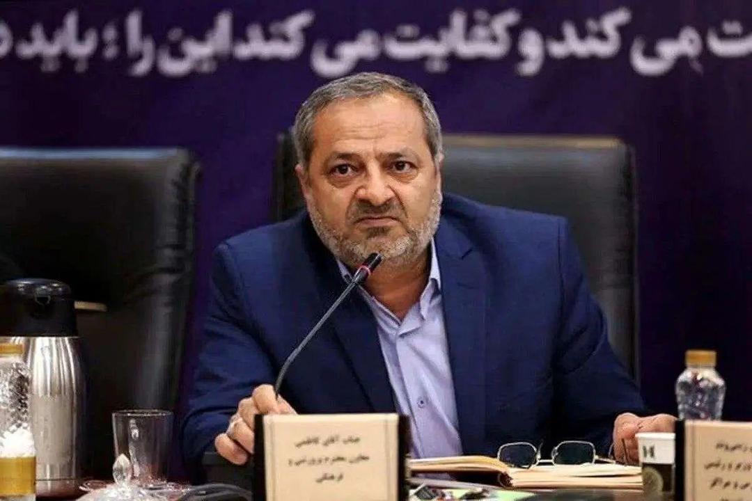 وزیر آموزش و پرورش: هیچ مدرسه‌ای حق ندارد از دانش‌آموزان پول زور بگیرد؛ اگر چنین تخلفی انجام شود، شخصاً وارد عمل می‌شوم
