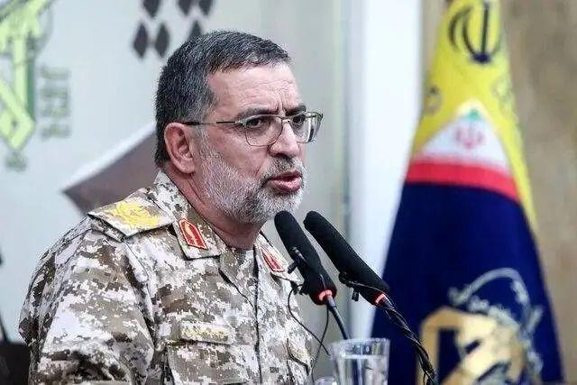 سردار نائینی، سخنگوی سپاه: مطلقاً غافلگیری در جنگ ۱۲ روزه وجود نداشت/ حملات اولیه پهپادی ایران علیه سرزمین‌های اشغالی، از همان ساعت ۴ صبح آغاز شد