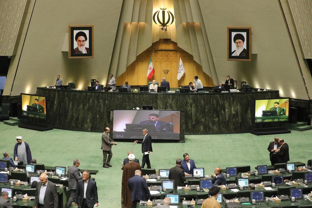 صحن علنی سه شنبه ۸ مهرماه مجلس شورای اسلامی (نوبت عصر)