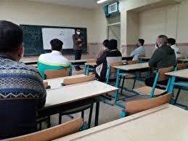 ۳۶۰ زندانی در ۷ مدرسه زندان‌های کرمان