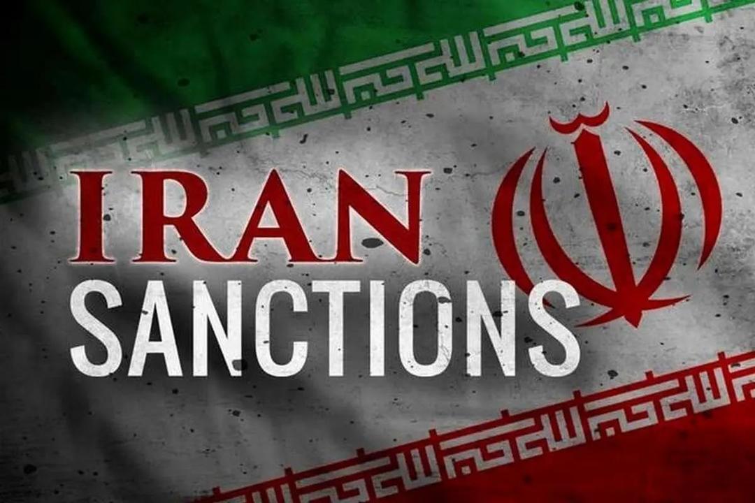 روزنامه هم میهن: راه حل‌ سیاسی محدود به دوگانه مقاومت یا تسلیم، خطرناک است