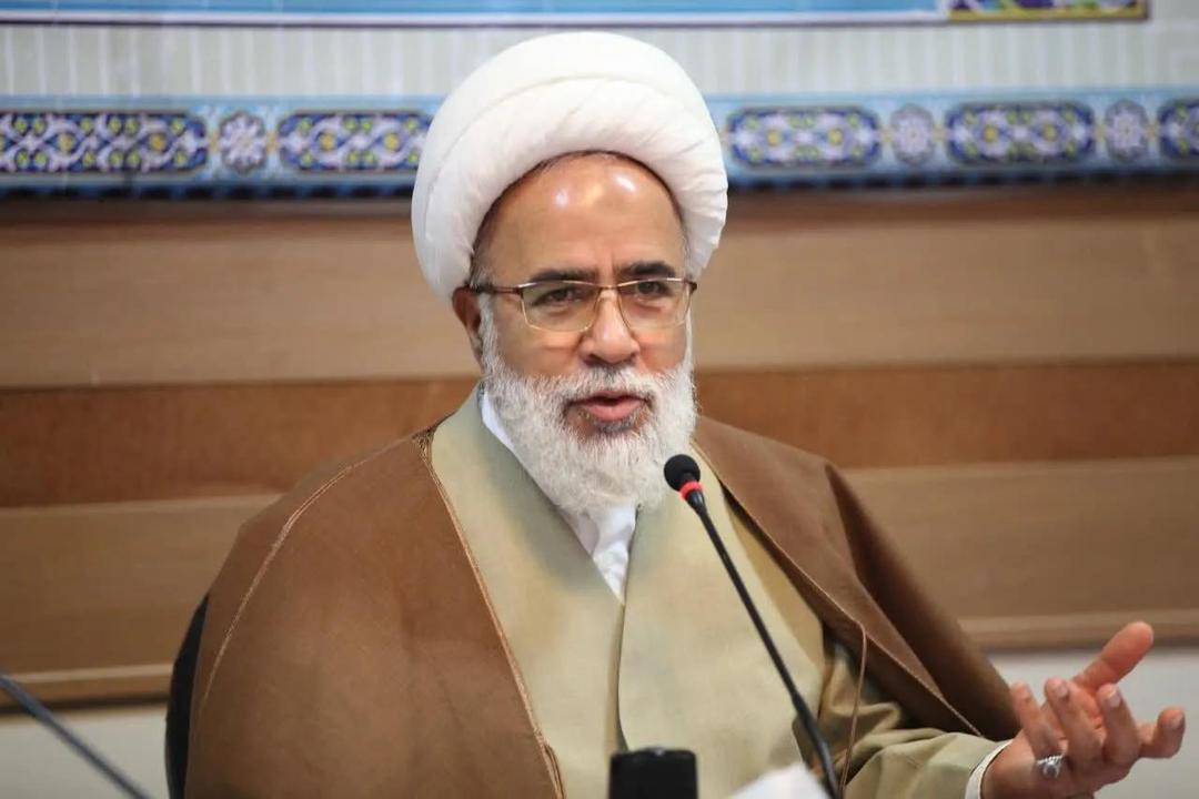 امام جمعه کرمانشاه: دست دشمن خالی است