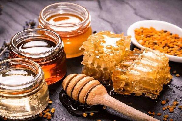 ۶ ماده غذایی که نباید با عسل ترکیب کنید