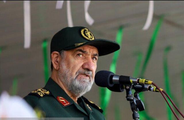 ببینید | وقتی محسن رضایی ادای ترامپ را درآورد؛ روایت عضو مجمع تشخیص مصلحت با حرکت نمایشی از محتوای مکالمه تلفنی رئیس جمهور آمریکا