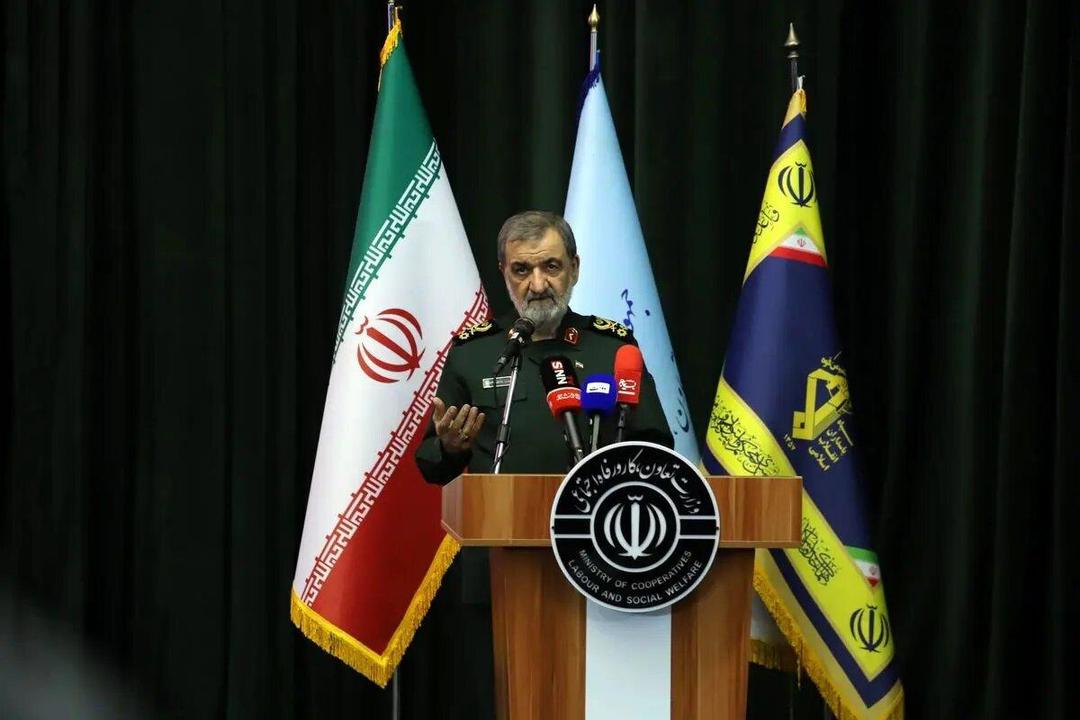 ببینید | افشای جزئیات تازه توسط محسن رضایی از نامه ترامپ به رهبر معظم انقلاب